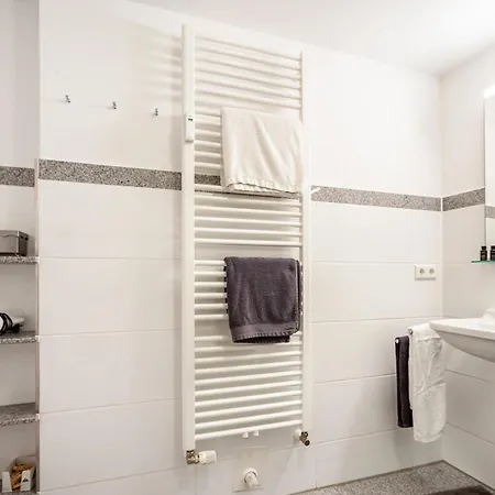 Διαμέρισμα Am Stadtsee - *